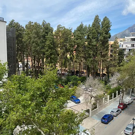 Homely Marbel Center Vistas Al Mar Apartment *